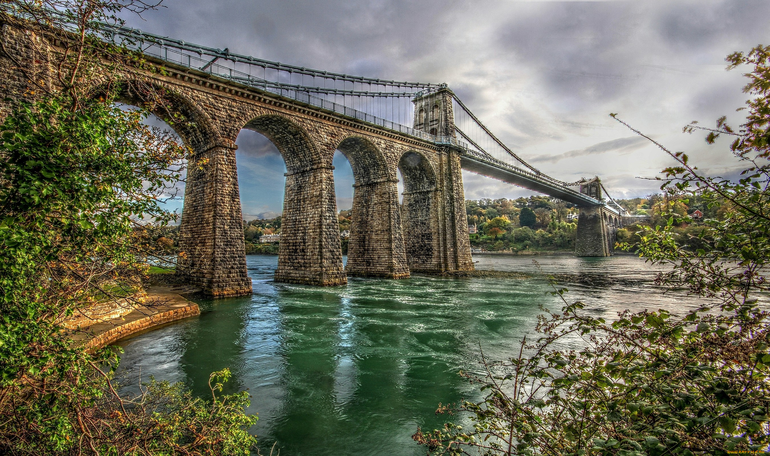 Most best com. Каменный мост Уэльс. Каменный мост Уэльс Англия. Мост дьявола в Уэльсе. Старый мост.